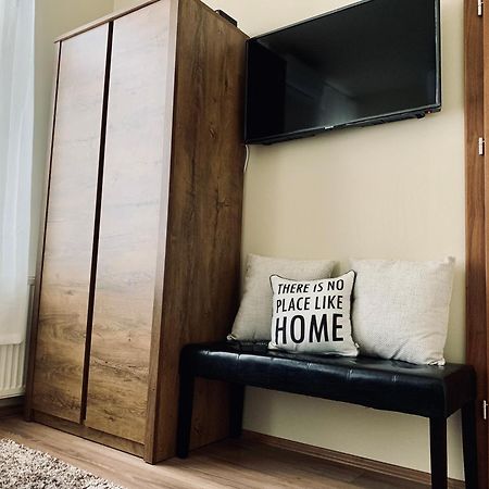 Mayer Vendeghaz Miskolc Bagian luar foto
