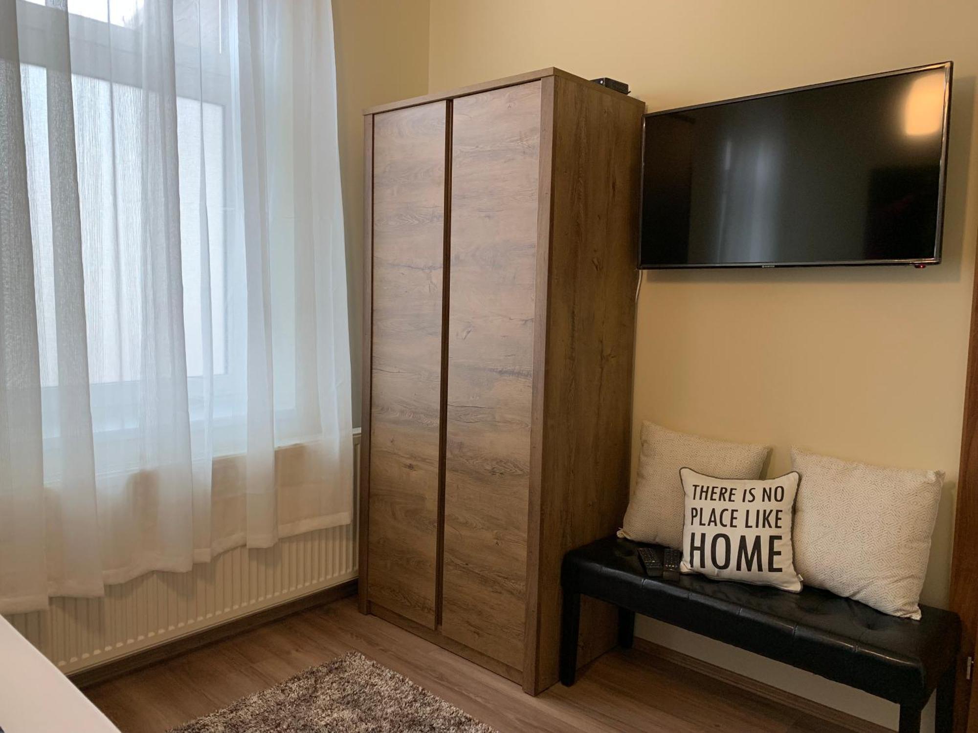 Mayer Vendeghaz Miskolc Bagian luar foto