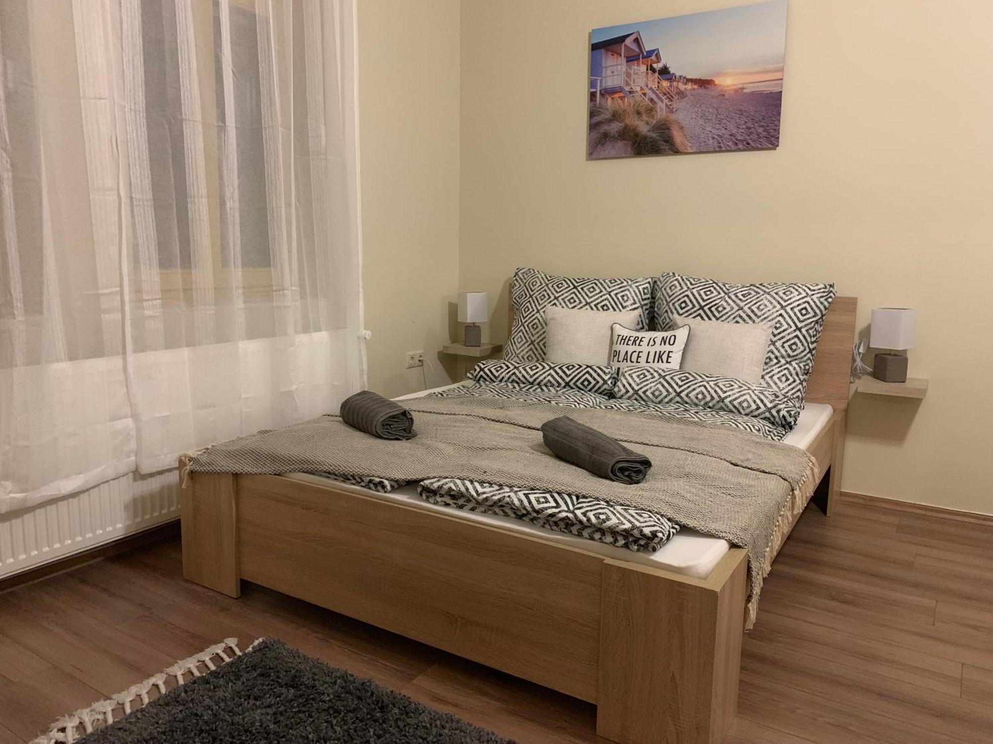 Mayer Vendeghaz Miskolc Bagian luar foto